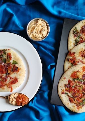 A picture of Rava uttapam.