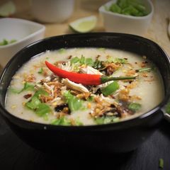 A picture of Chicken Oats Porridge.