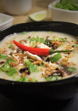 A picture of Chicken Oats Porridge.