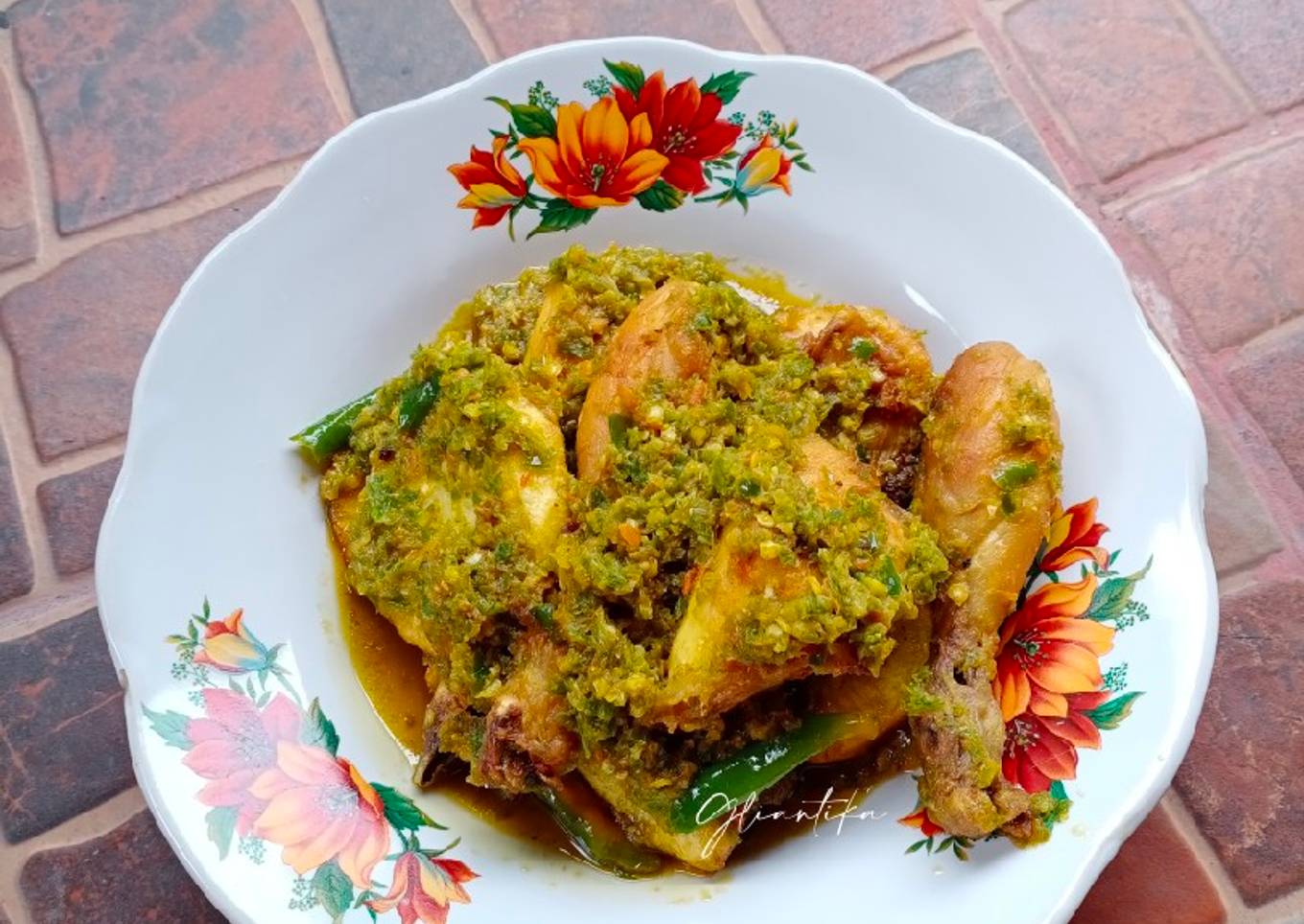 Ayam Goreng Lado Mudo Khas Padang