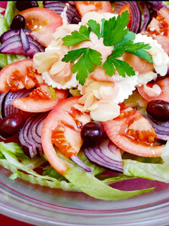 Una foto de Ensalada con almendras laminadas