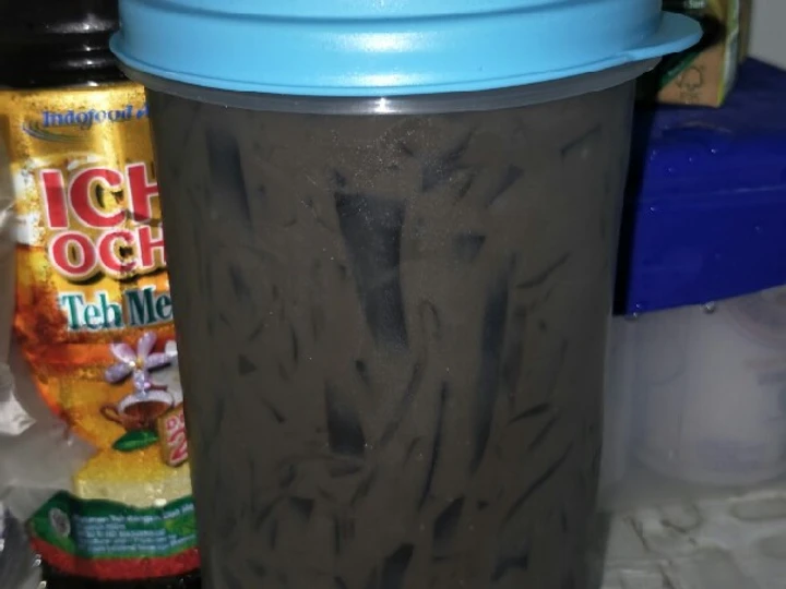 Cara Gampang Menyiapkan Resep Es cappucino cincau #BikinRamadanBerkesan yang Lezat Anti Ribet, Menggugah Selera