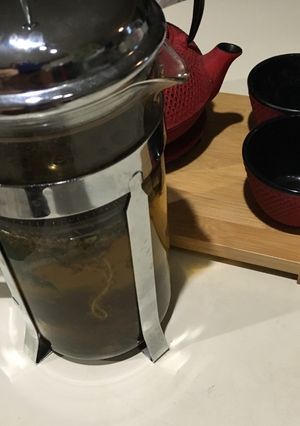 Una foto de Infusión de menta-canela-jengibre-té verde