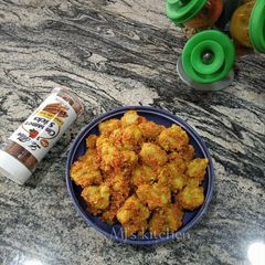 A picture of Dumbling in spicy sausage sauce.