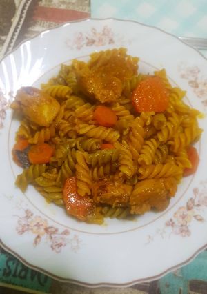 Foto principal de Hélices con ragú de pollo
