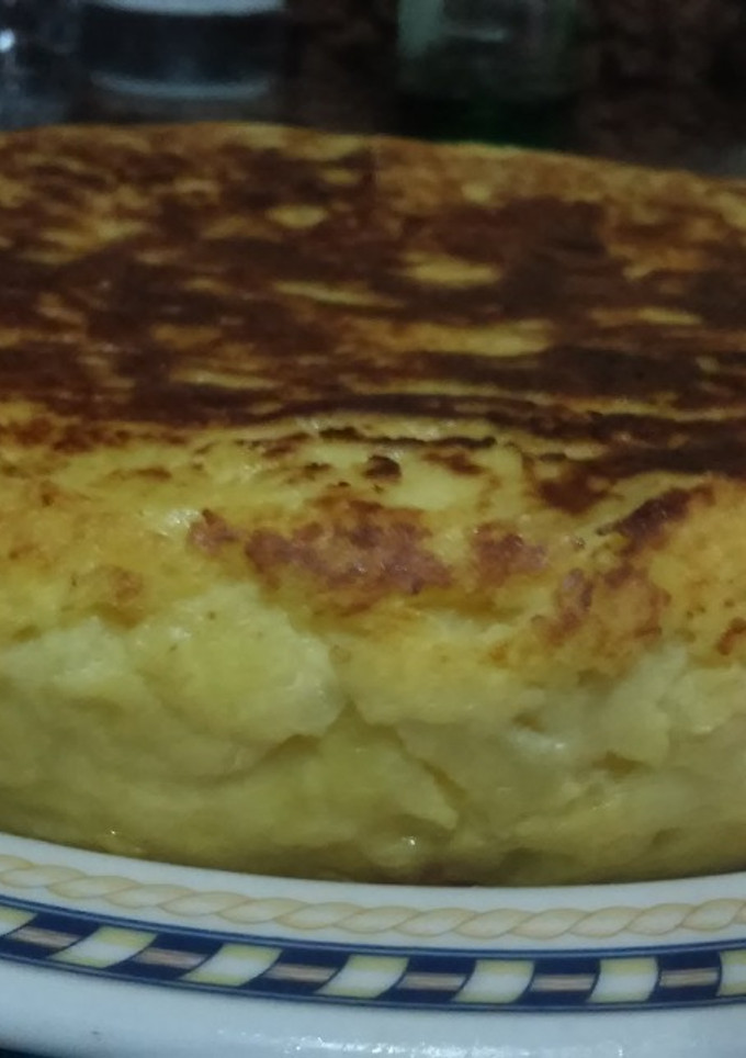 Una foto de Tortilla de patatas gorda y fácil
