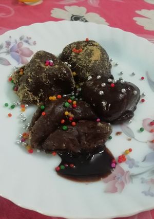 চকোলেট লাভা কেক রেসিপির প্রধান ছবি