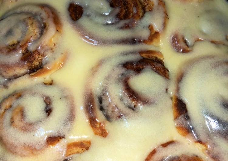 Cinnabon cake