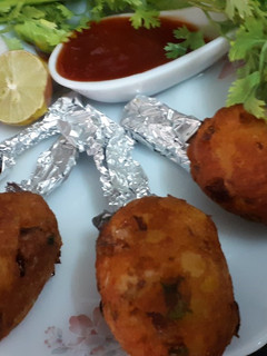 पनीर लॉलीपॉप (paneer lollipop reicpe in Hindi) रेसिपी मुख्य फोटो