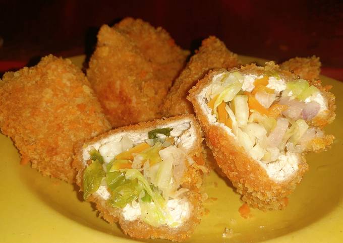 Tahu crispy isi spesial (bakso cincang dan sayuran)