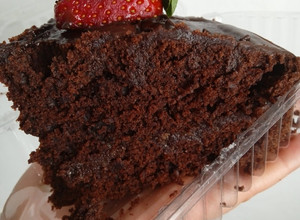 Una foto de Torta húmeda de chocolate