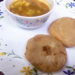 A picture of Atta kachori(whole-wheat flour kachori).
