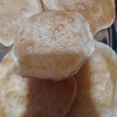 A picture of Ajwain puri.