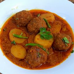 A picture of Aloo -mutton kofta.