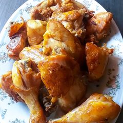 A picture of Fried chicken.