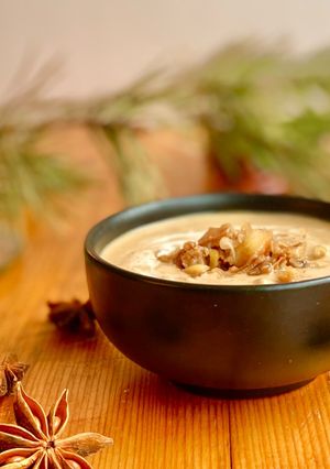 Une photo de Crème de bolets et châtaignes à l'anis étoilé