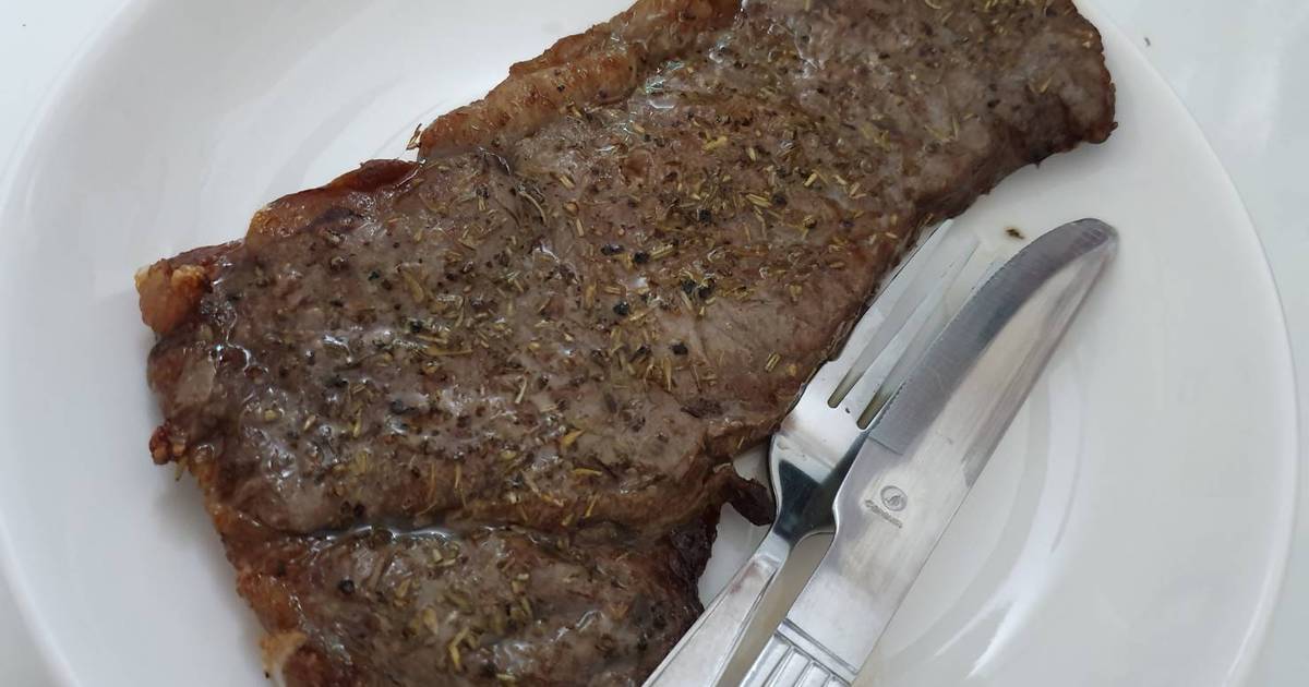 สูตร Striploin steak by air fryer โดย WinnieNeung Cookpad