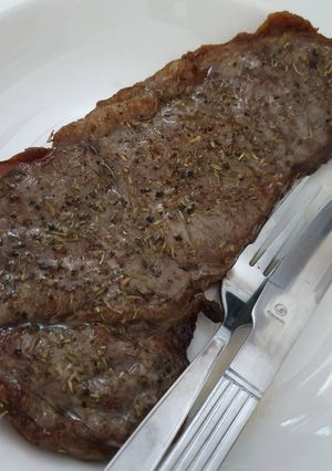 รูปของ Striploin steak by air fryer