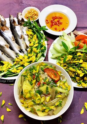 Hình của món Canh Chua Cá Úc Nấu Bông Điên Điển.
