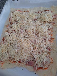Foto principal de Pizza para 2 de hojaldre