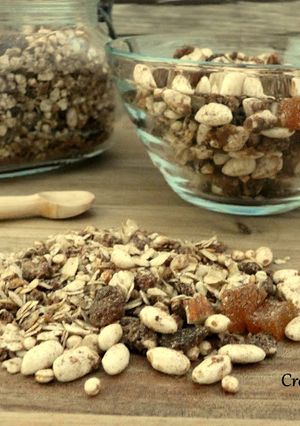 Una foto de Granola con avena, quinoa y arroz hinchado