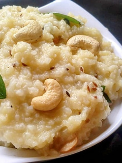 வெண் பொங்கல்(VEN PONGAL RECIPE IN TAMIL) செய்முறை முக்கிய புகைப்படம்