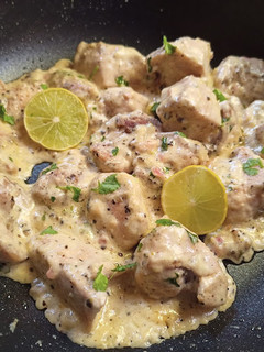 A picture of Chicken in Lemon Butter Sauce / Chicken with creamy Lemon Butter Sauce.