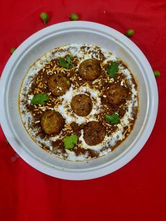 પાલક પનીર ભૂરજી વીથ કોફતા(રાઇસ,ગ્રીન પીસ કોફતા) રેસીપી મુખ્ય ફોટો