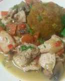Pechuga escabechada con mofongo