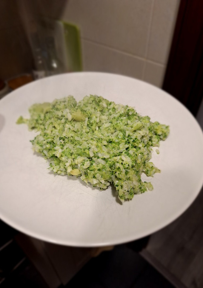 Una foto de Arroz con brócoli y crema de soja