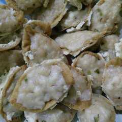 A picture of Tahu Balik isi daging ayam & udang.