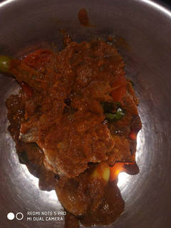 திருக்கை கருவாடு கிரேவி அல்லது தொக்கு (Karuvaadu thokku recipe in tamil) செய்முறை முக்கிய புகைப்படம்