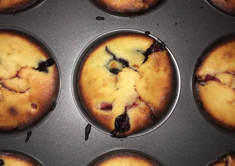 Recipe of Perfect Buttermilk berry muffins