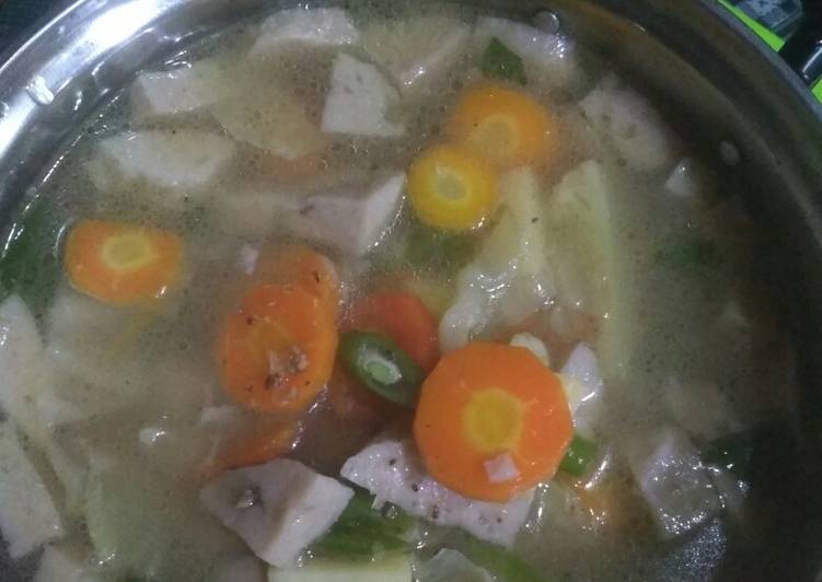 Cara Menghidangkan Sayur sop baso simple yang Lezat Sekali!