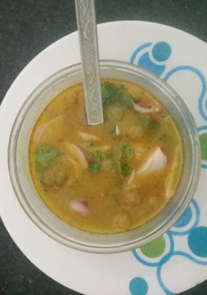 રગડો પેટીસ (Ragda Pattice Recipe In Gujarati) રેસીપી મુખ્ય ફોટો