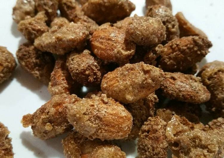 Cinnamon crusted almonds