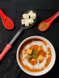 શાહી પનીર (Shahi Paneer Recipe In Gujarati) રેસીપી મુખ્ય ફોટો