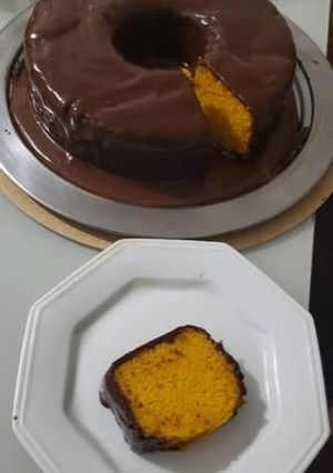 Foto de Bolo de cenoura com ganache de chocolate com pimenta