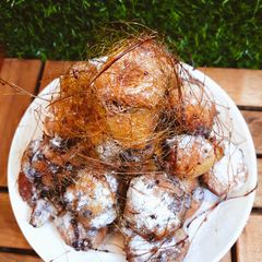 Puff Puff Croquembouche A picture of Puff Puff Croquembouche.
