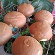 Topping mexican bun