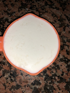 A picture of Home made sour cream.