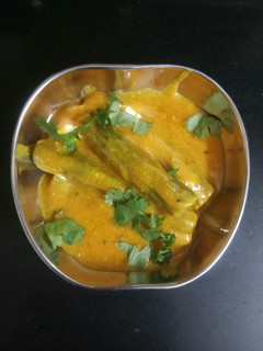 સરગવા નું શાક (Saragva Shak Recipe In Gujarati) રેસીપી મુખ્ય ફોટો