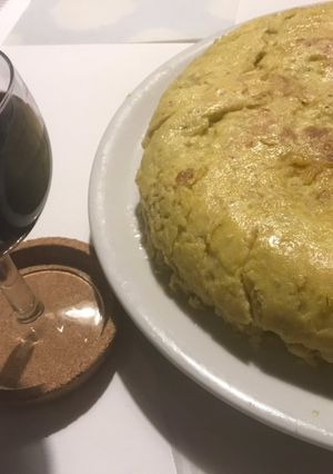 Una foto de Tortilla clásica, para seis o siete