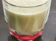 Una foto de sopa melón
