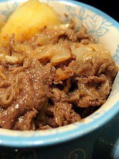 【深夜食堂第一話】馬鈴薯燉肉 的食譜成品照片