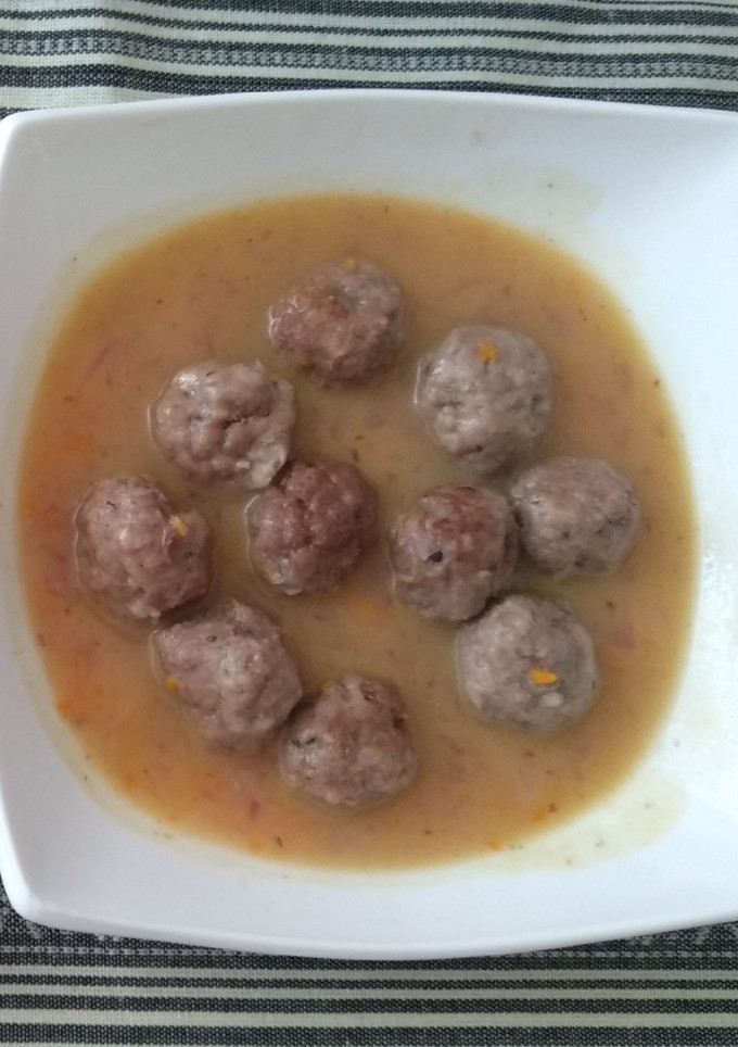Una foto de Albóndigas en salsa de vino blanco (fáciles y ricas)