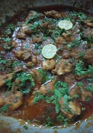 A picture of Chicken karahi 😋.