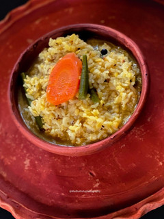 A picture of Dal Khechudi.