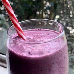 A picture of Blueberry Smoothie.
