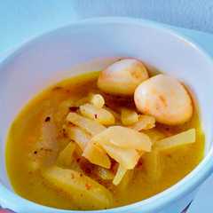 A picture of Sayur Labu Siam telur puyuh masak kuning (Mpasi 11+).